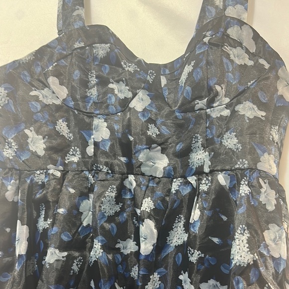 Lulu's Blue and White Ruched Tie Front Sundress - Picture 8 of 15